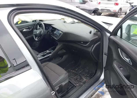 2021 Buick Envision Fwd Preferred z USA, uszkodzony, nr VIN LRBAZLR44MD198810